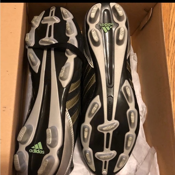 Adidas Soccer Cleats Womens Size 7 - Picture 4 of 4